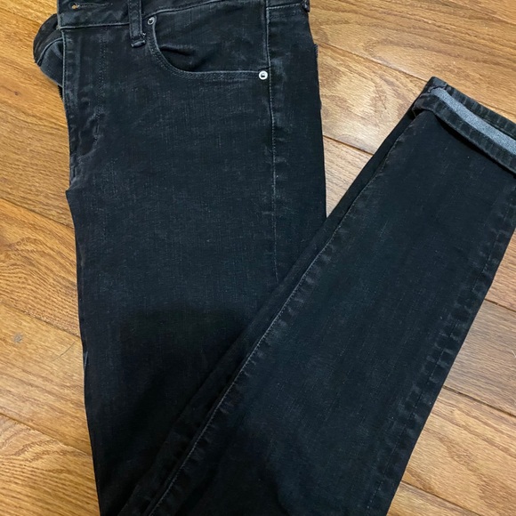 American Eagle Outfitters Denim - Women’s Black American Eagle jeans